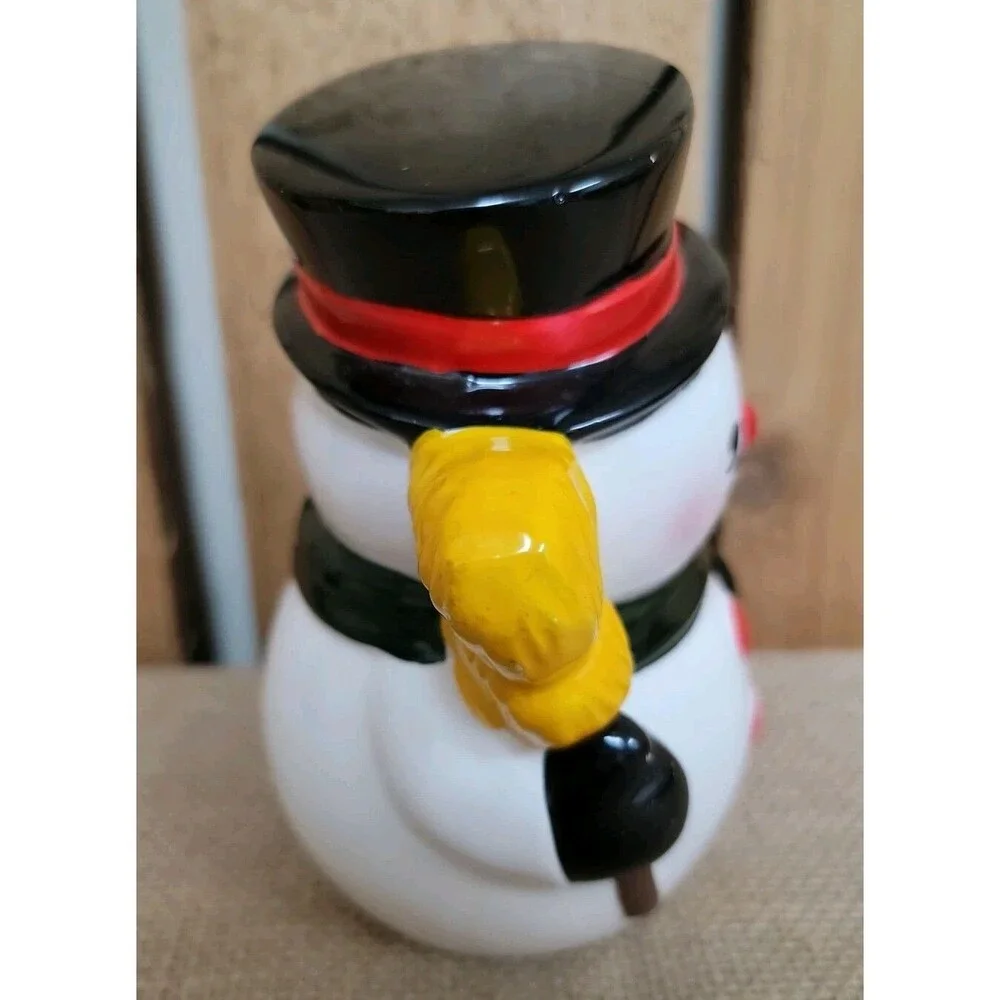N/A ceramic snowman